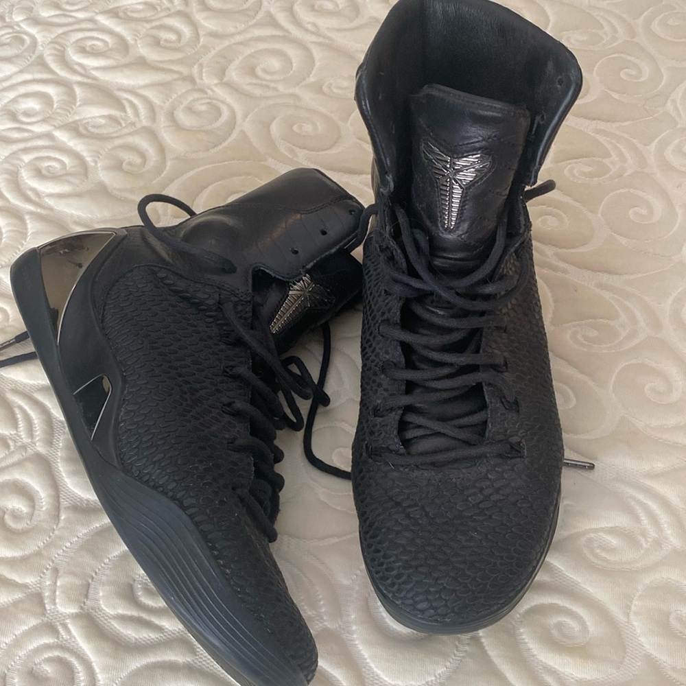 KOBE 9 HIGH KRM EXT BLACK